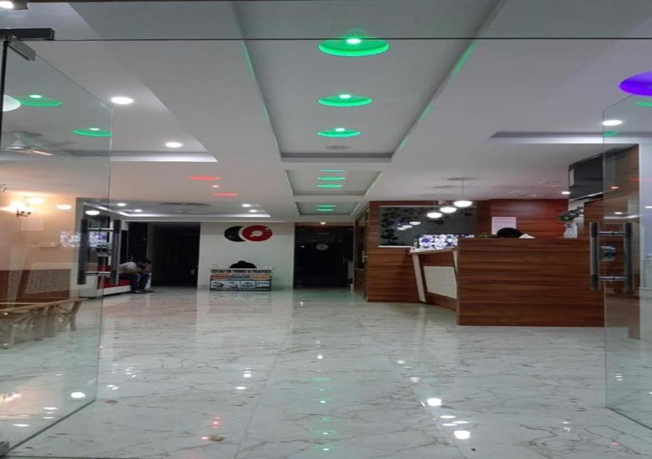 Hotel Sai Sk Palace Shirdi Eksteriør billede